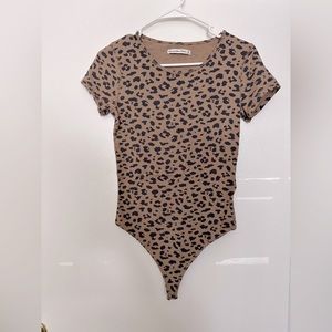 Women bodysuit, Size Medium.